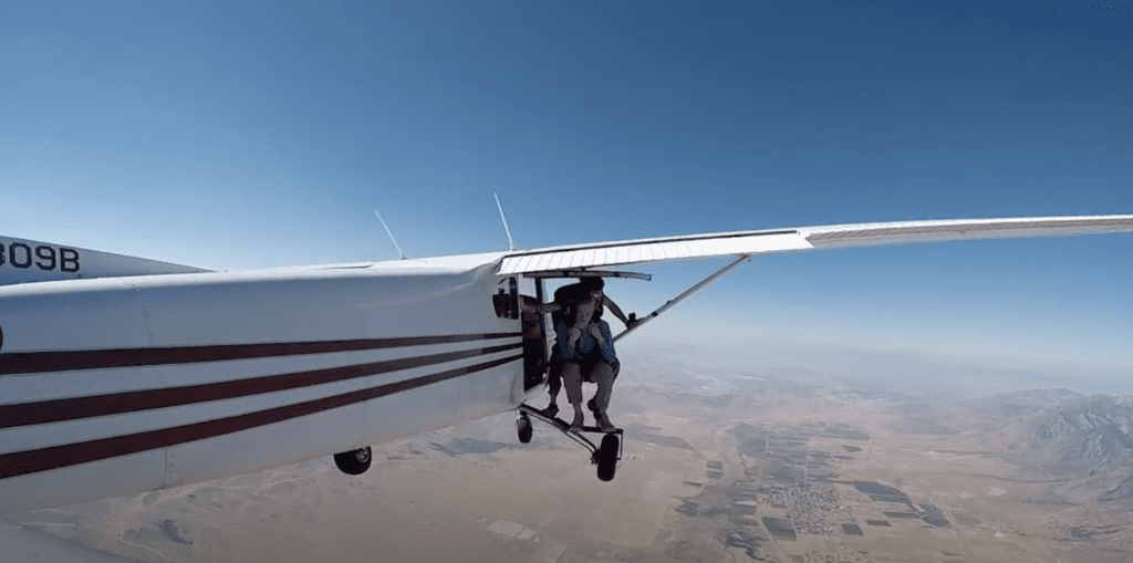 Cessna 182 step