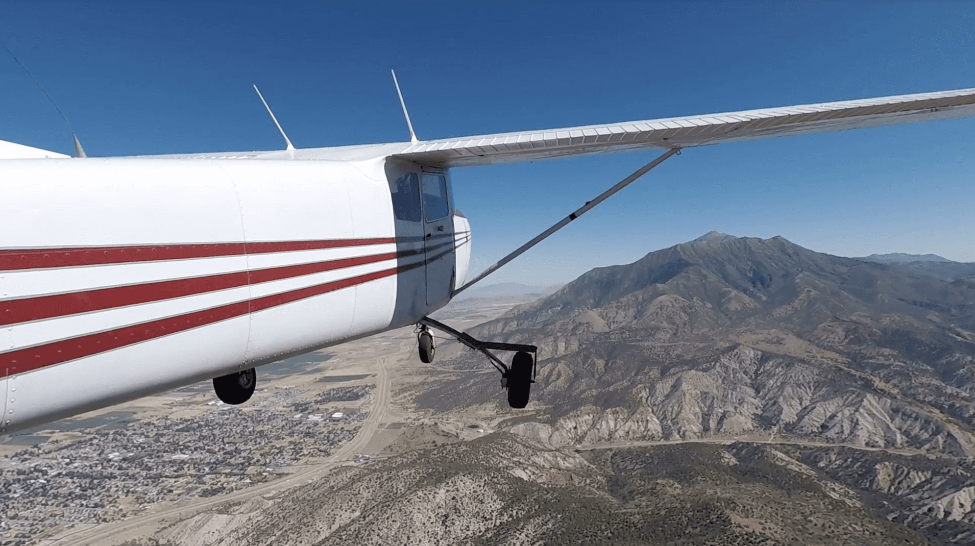 Cessna 182 utah mountains